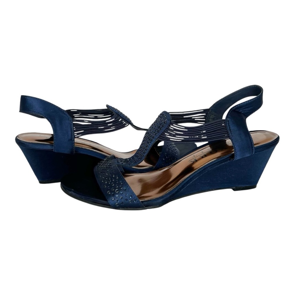 New York Transit Frolic Wedge Sandal size 8.5
HOST PICK